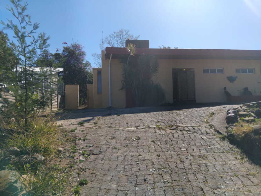 9 Bedroom Property for Sale in Kaffrarian Heights Eastern Cape